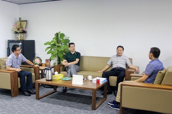 寧波市政府、市外經(jīng)貿(mào)局領(lǐng)導(dǎo)蒞臨我集團調(diào)研考察